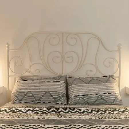 Lets Holidays Mediterranean 3 Minutes To The 3 Apartman *