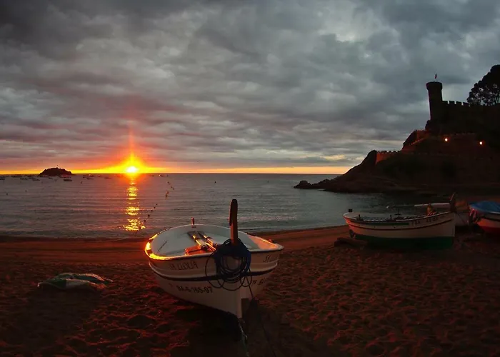 Lets Holidays Mediterranean 3 Minutes To The 3 * Tossa de Mar